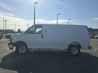 GMC Savana 2025 2500 3dr Cargo Van