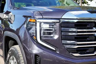 GMC Sierra 1500 2025 4x4 SLT 4dr Crew Cab 5.8 ft. SB