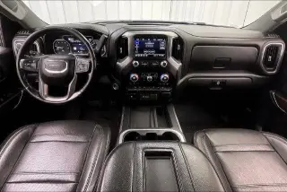 GMC Sierra 1500 2019 4x4 Denali 4dr Crew Cab 5.8 ft. SB