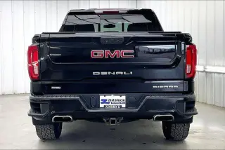 GMC Sierra 1500 2019 4x4 Denali 4dr Crew Cab 5.8 ft. SB