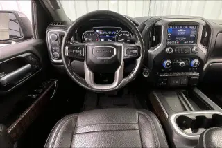 GMC Sierra 1500 2019 4x4 Denali 4dr Crew Cab 5.8 ft. SB