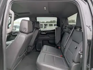 GMC Sierra 1500 2025 4x2 SLT 4dr Crew Cab 5.8 ft. SB
