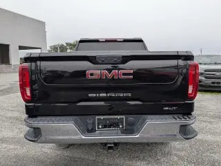 GMC Sierra 1500 2025 4x2 SLT 4dr Crew Cab 5.8 ft. SB
