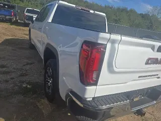 GMC Sierra 1500 2025 4x2 SLT 4dr Crew Cab 5.8 ft. SB