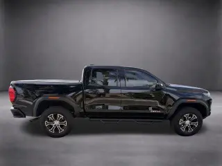 GMC Canyon 2025 4x4 AT4 4dr Crew Cab 5 ft. SB