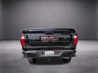GMC Canyon 2025 4x4 AT4 4dr Crew Cab 5 ft. SB