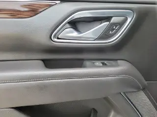 Chevrolet Tahoe 2023 4x2 LT SUV de 4 puertas