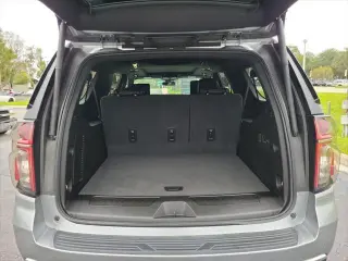 Chevrolet Suburban 2024 4x2 LT 4 SUV