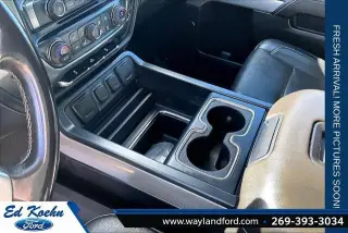 Chevrolet Silverado 1500 2017 4x4 LTZ Portera Doble 4 puertas 6.5 pies. SB
