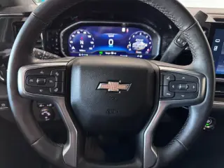 Chevrolet Silverado 1500 2023 4x4 LT Cabina Doble 4 puertas 6.6 pies SB con 2FL