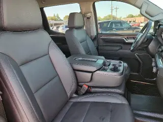 Chevrolet Silverado 1500 2026 4x4 LT 4 puertas cabina completa 6.6 ft. SB