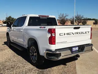 Chevrolet Silverado 1500 2026 4x4 LT 4 puertas cabina completa 6.6 ft. SB