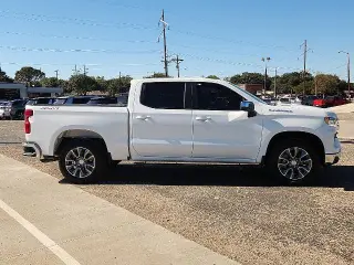 Chevrolet Silverado 1500 2026 4x4 LT 4 puertas cabina completa 6.6 ft. SB