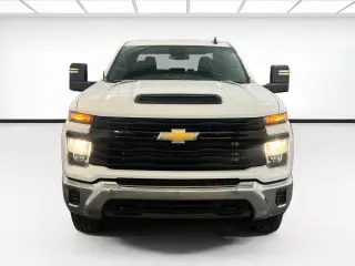 Chevrolet Silverado 2500HD 2025 4x4 Camión de Trabajo 4dr Cabina de Tripulante SB
