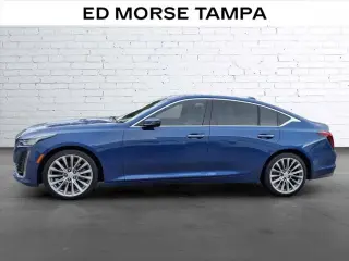 Cadillac CT5 2023 Premium Luxury Sedán 4 puertas