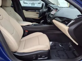 Cadillac CT5 2023 Premium Luxury Sedán 4 puertas