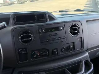 Ford E-Series 2014 E-350 SD 3dr Extended Cargo Van