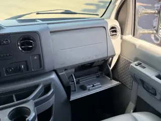Ford E-Series 2014 E-350 SD 3dr Extended Cargo Van