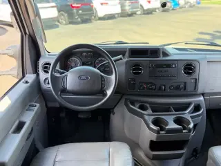 Ford E-Series 2014 E-350 SD 3dr Extended Cargo Van