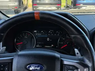 Ford F-150 2018 4x4 Raptor 4dr SuperCrew 5.5 ft. SB