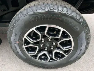 Ford F-150 2023 4x4 XLT 4dr SuperCrew 5.5 ft. SB