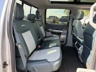 Ford F-150 2023 4x4 Limited 4dr SuperCrew 5.5 ft. SB