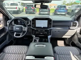 Ford F-150 2023 4x4 Limited 4dr SuperCrew 5.5 ft. SB