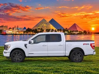 Ford F-150 2023 4x4 King Ranch 4dr SuperCrew 6.5 ft. SB