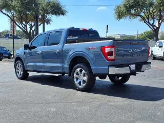 Ford F-150 2023 4x4 King Ranch 4dr SuperCrew 5.5 ft. SB