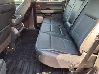 Ford F-150 2023 4x4 King Ranch 4dr SuperCrew 5.5 ft. SB
