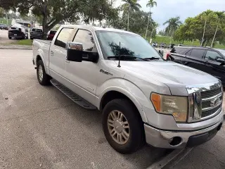 Ford F-150 2011 4x2 XLT 4 puertas SuperCrew Style de carrocería 5.5 pies SB