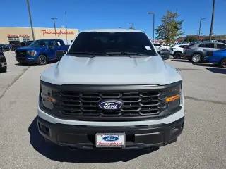 Ford F-150 2024 4x4 STX 4puertas Súper Cabina 5.5 pies. SB