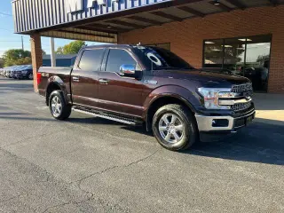 Ford F-150 2019 4x4 Lariat 4dr SuperCrew con motor de 5.5 pies de largo SB.