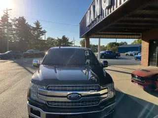 Ford F-150 2019 4x4 Lariat 4dr SuperCrew con motor de 5.5 pies de largo SB.