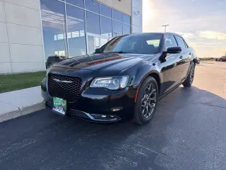 2016 Chrysler 300