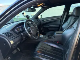 2016 Chrysler 300