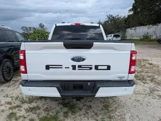 Ford F-150 2023 4x2 XL 4dr SuperCrew 5.5 ft. SB