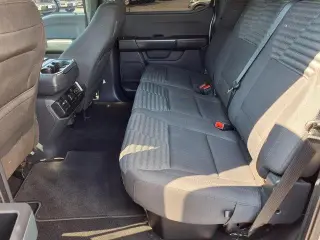 Ford F-150 2022 4x2 XL 4dr SuperCrew 5.5 ft. SB