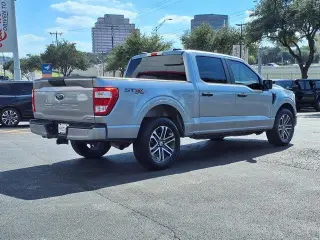 Ford F-150 2022 4x2 XL 4dr SuperCrew 5.5 ft. SB