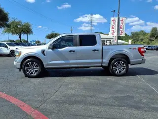 Ford F-150 2022 4x2 XL 4dr SuperCrew 5.5 ft. SB