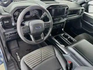 Ford F-150 2023 4x2 XL 4dr SuperCrew 5.5 ft. SB
