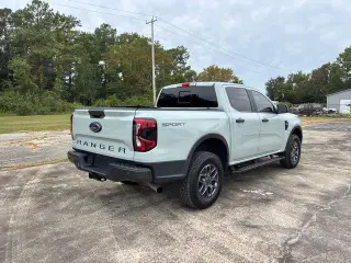 Ford Ranger 2024 4x2 XLT 4dr SuperCrew 5.0 ft. SB