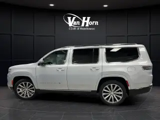 2022 Jeep Grand Wagoneer
