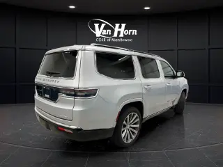 2022 Jeep Grand Wagoneer