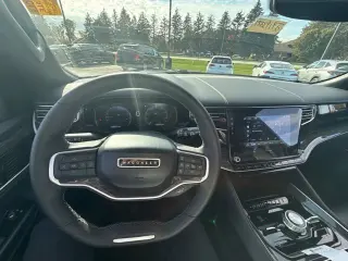 2022 Jeep Wagoneer