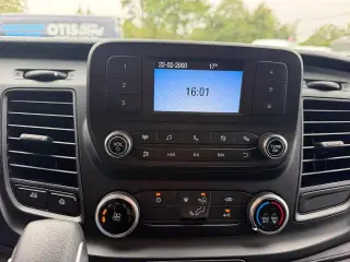 Ford Transit 2024 AWD 250 3dr LWB Techo Medio Furgón de Carga