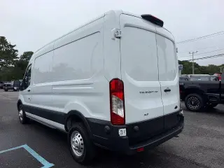 Ford Transit 2024 AWD 250 3dr LWB Techo Medio Furgón de Carga