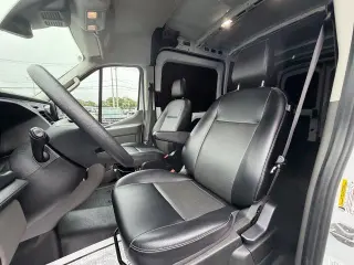Ford Transit 2024 AWD 250 3dr LWB Techo Medio Furgón de Carga