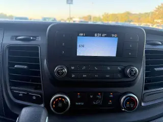 Ford Transit 2025 250 3 puertas SWB techo bajo furgoneta de carga