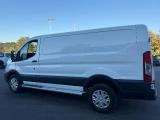 Ford Transit 2025 250 3 puertas SWB techo bajo furgoneta de carga